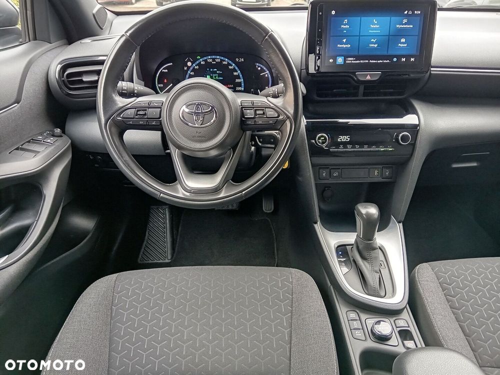 Toyota Yaris Cross Hybrid 1.5 Comfort 4x4 - 12