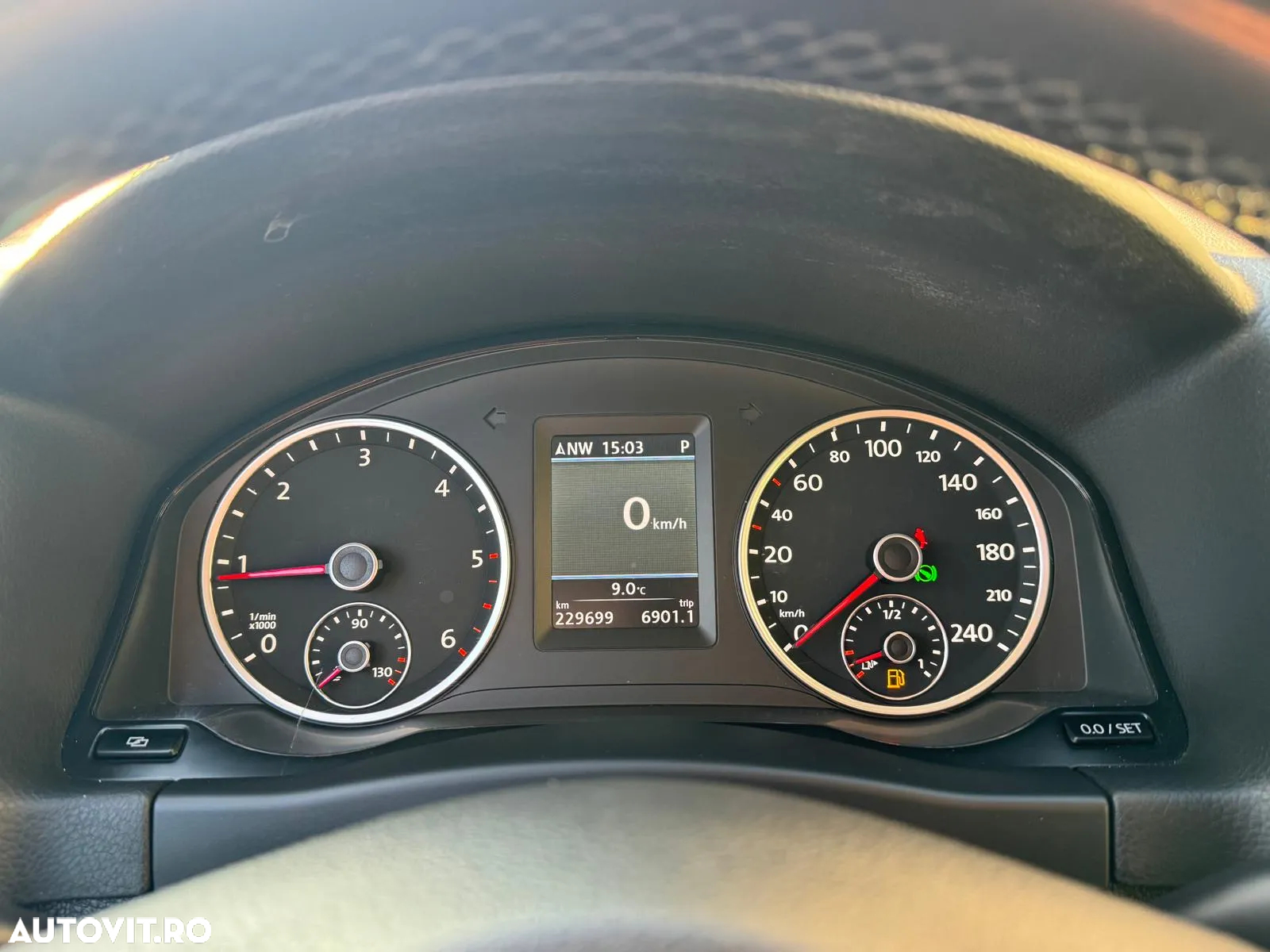 Volkswagen Tiguan - 12