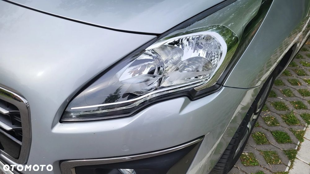 Peugeot 3008 1.6 BlueHDi Active S&S EAT6 - 14