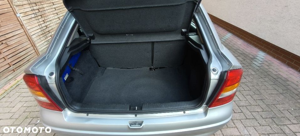 Opel Astra 1.7 CDTI Start - 11