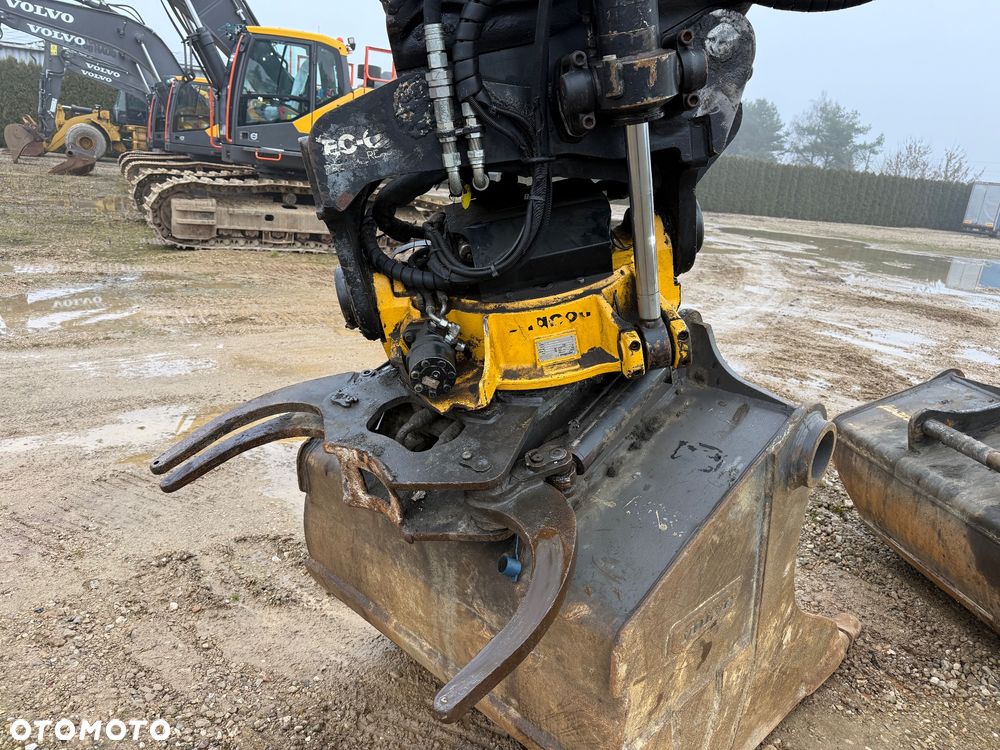 Volvo EC 250 EL - 30