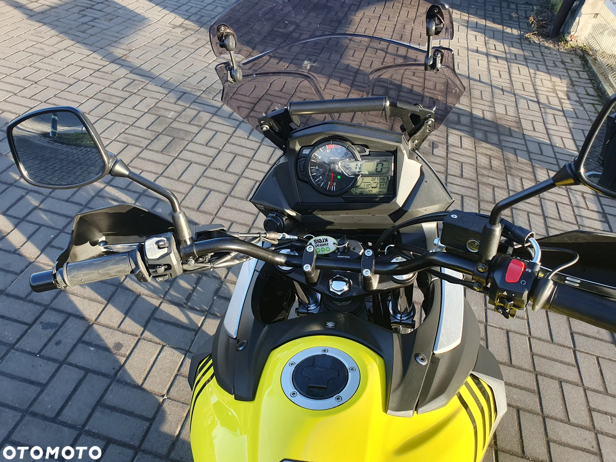 Suzuki V-STROM - 38