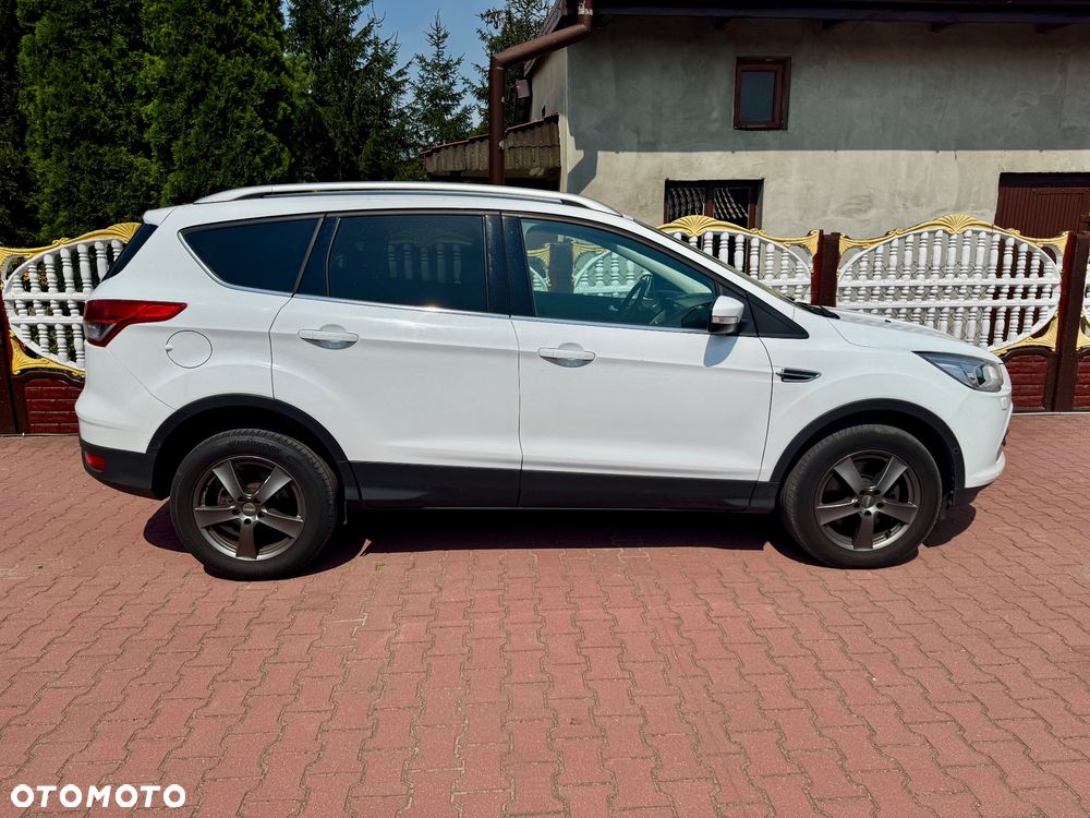 Ford Kuga - 4