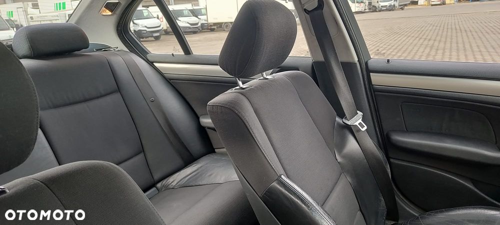 BMW Seria 3 - 8