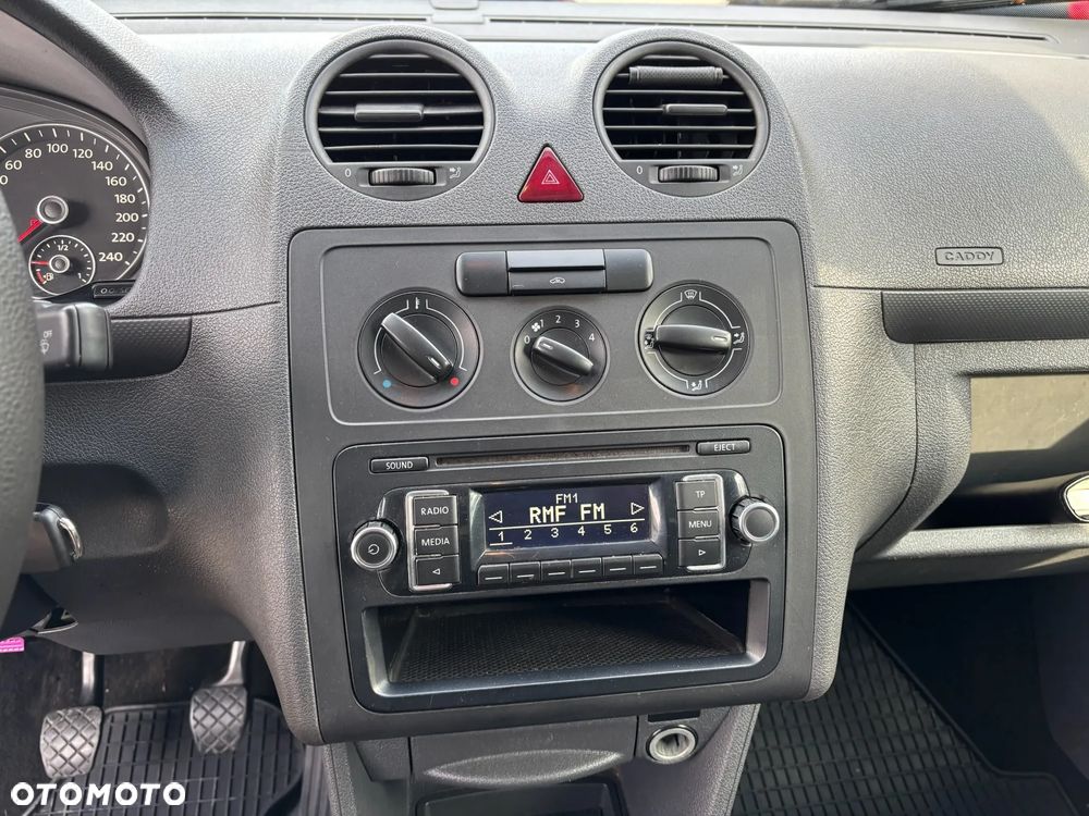 Volkswagen Caddy LONG MAXI - 22