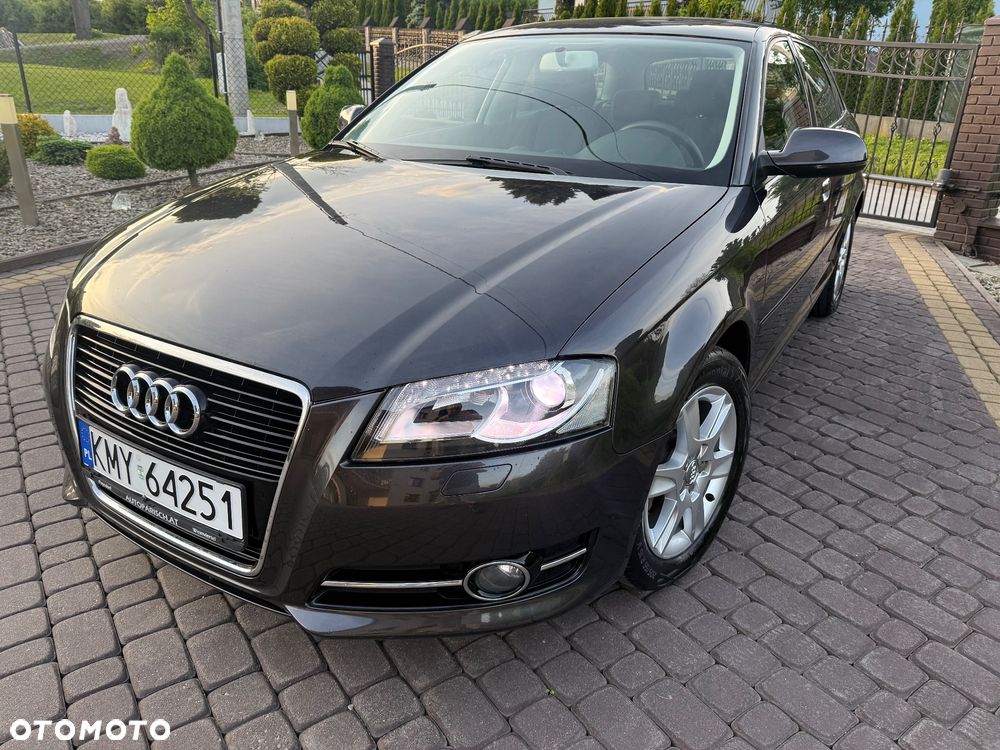 Audi A3 Sportback 1.6 Ambiente - 2