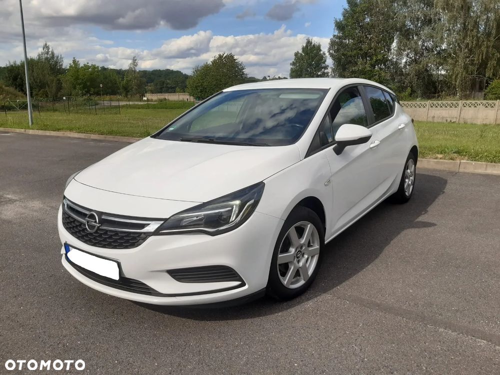 Opel Astra 1.0 T Essentia S&S - 13