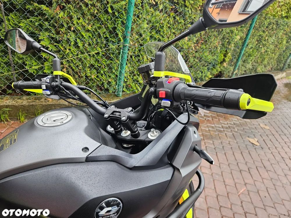 QJMOTOR SVT 650 - 10