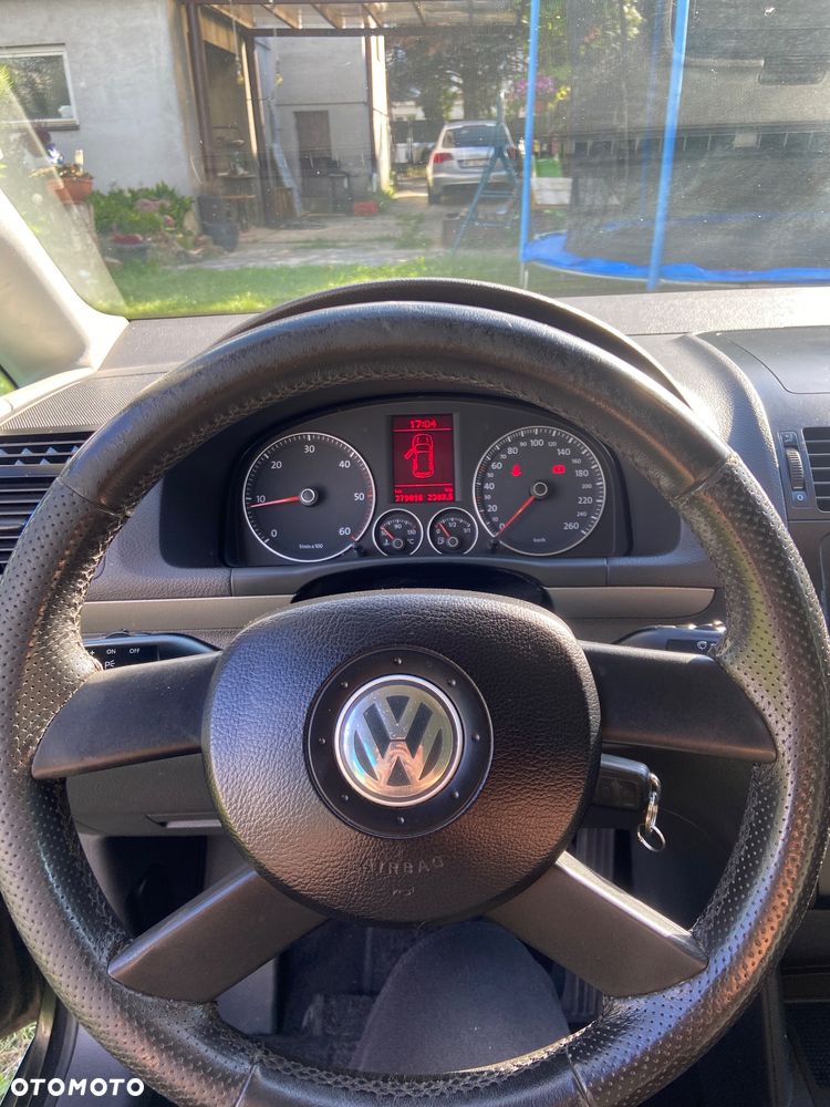 Volkswagen Touran 1.9 TDI Highline - 12