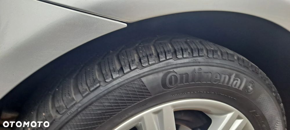 Audi A3 3-drzwiowe 2.0 FSI Ambition Tiptronic - 32