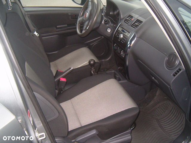 Fiat Sedici - 18
