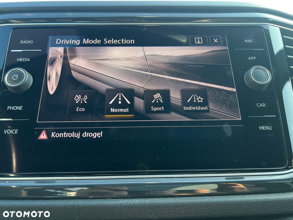 Volkswagen T-Roc 1.5 TSI ACT OPF Sport - 8