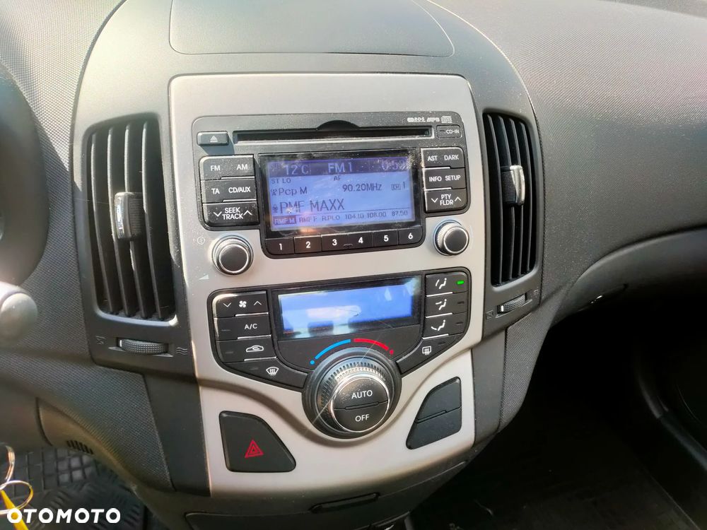 Hyundai i30 1.4 Base + World Cup - 20