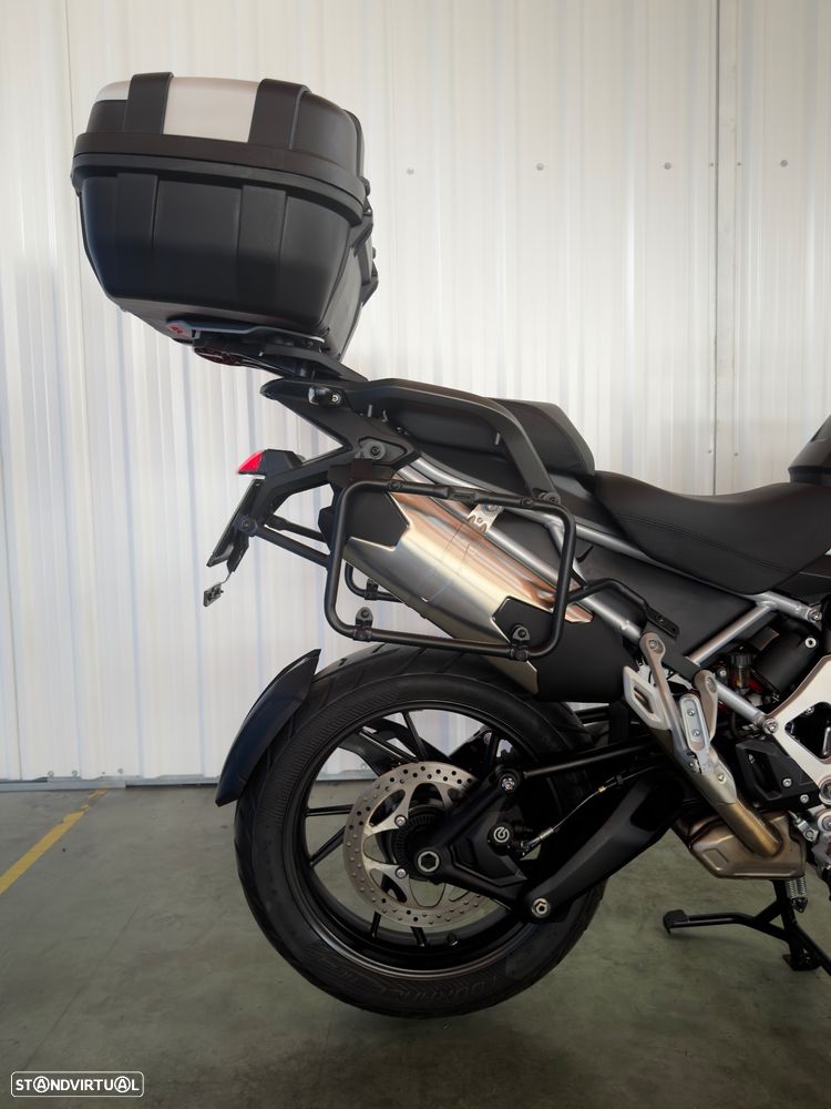 Triumph Tiger 1200 GT Pro - 3