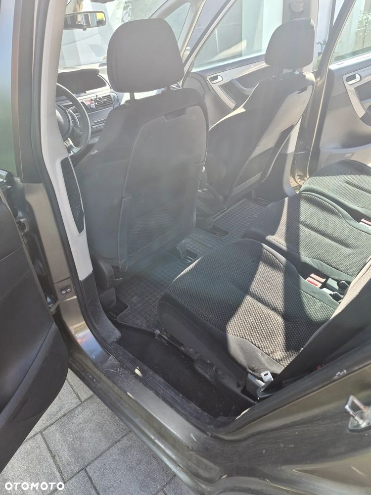 Citroën C4 1.6 HDi FAP EGS6 Confort - 13