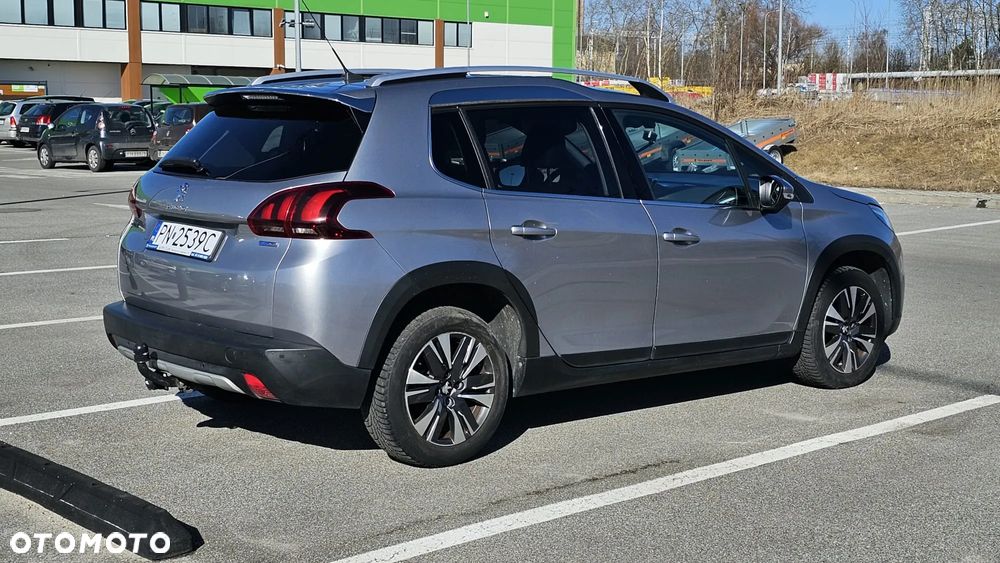 Peugeot 2008 1.2 Pure Tech GPF Allure S&S - 2