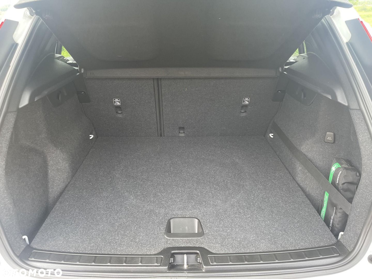 Volvo XC 40 T3 Momentum Core - 13