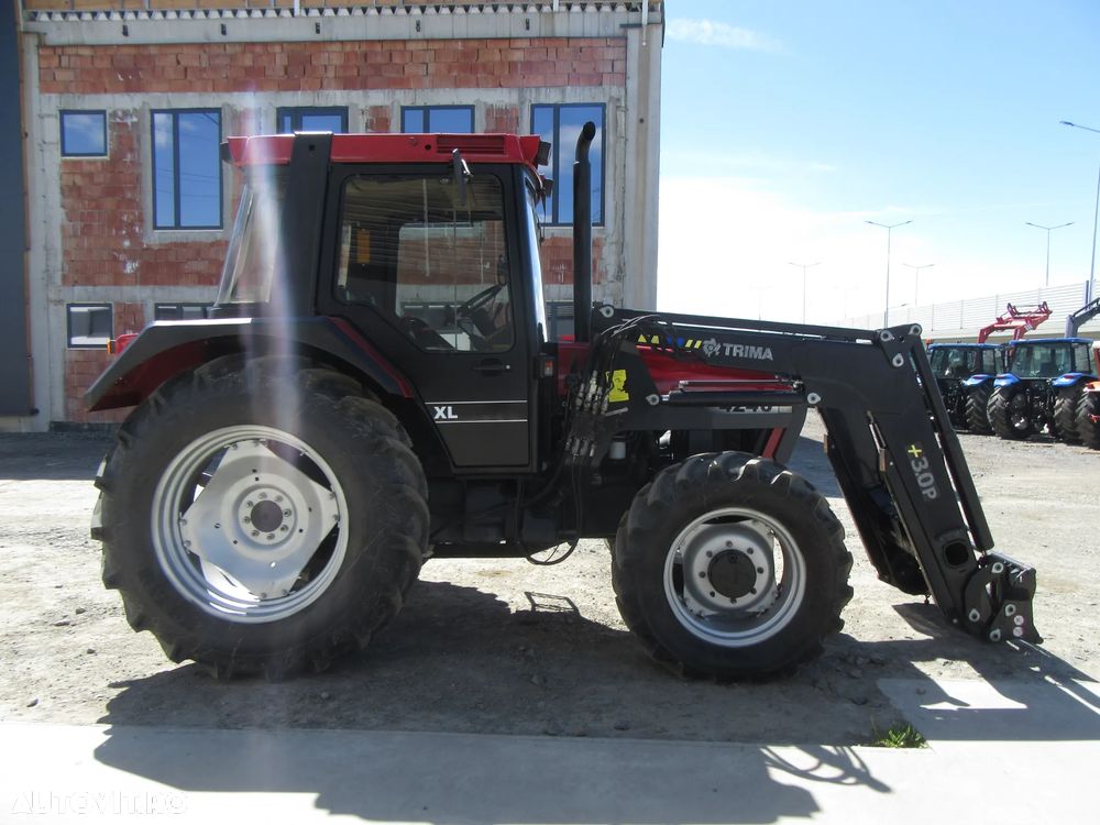 Case IH 4240 cu incarcator frontal - 13
