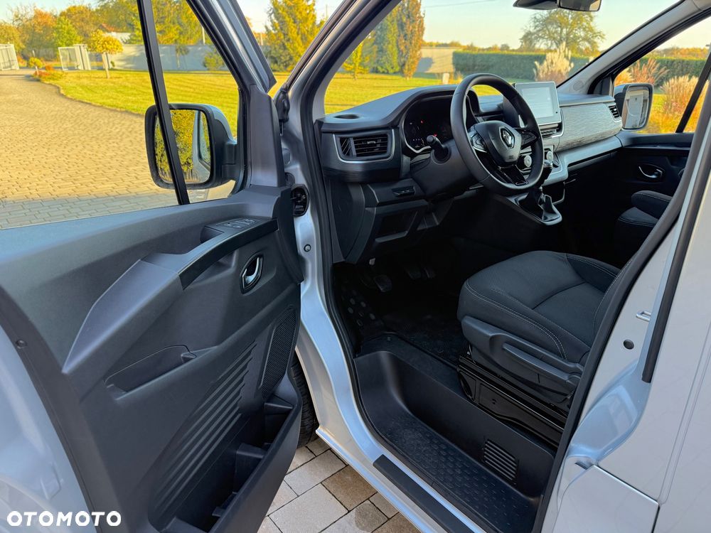 Renault Trafic - 22