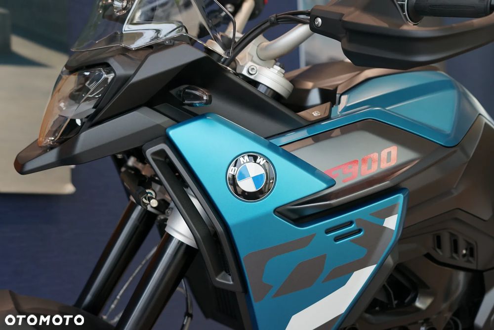 BMW F - 11