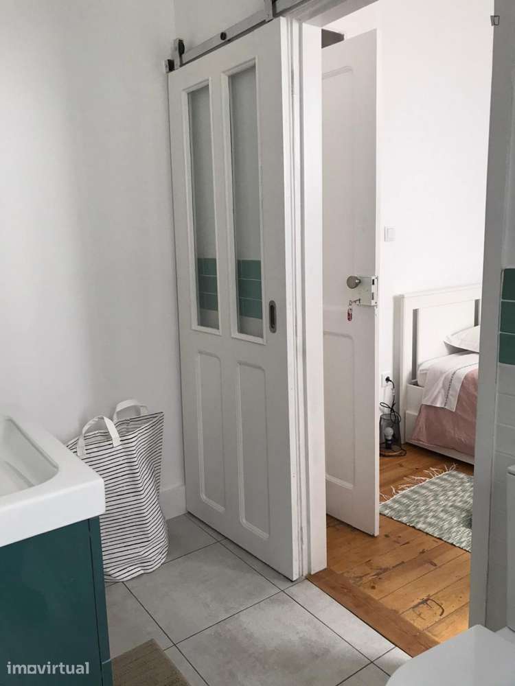 Quarto - localizado em Aveiro - Grande imagem: 5/24