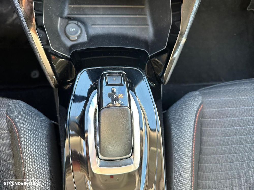 Peugeot e-2008 50 kWh Active Pack - 20