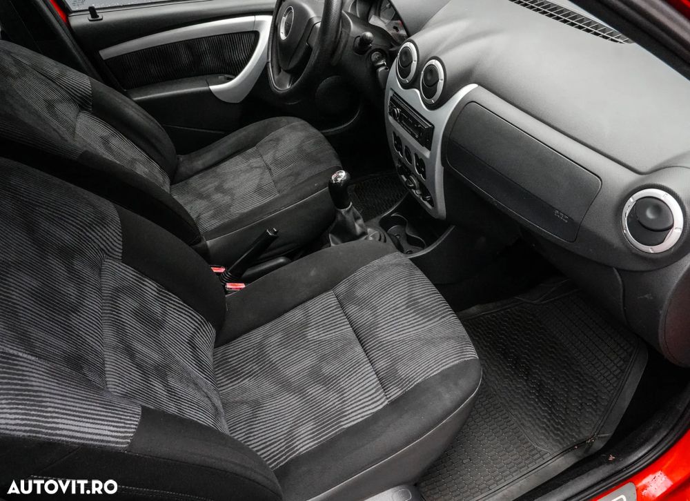 Dacia Logan 1.4 MPI Ambiance - 12