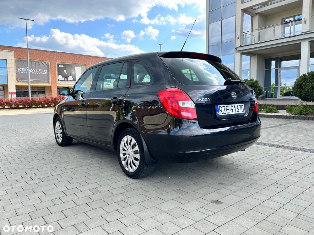 Skoda Fabia - 4