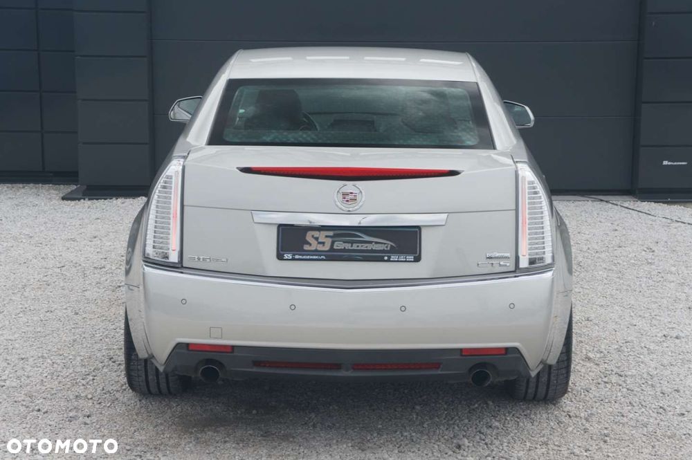 Cadillac CTS - 7