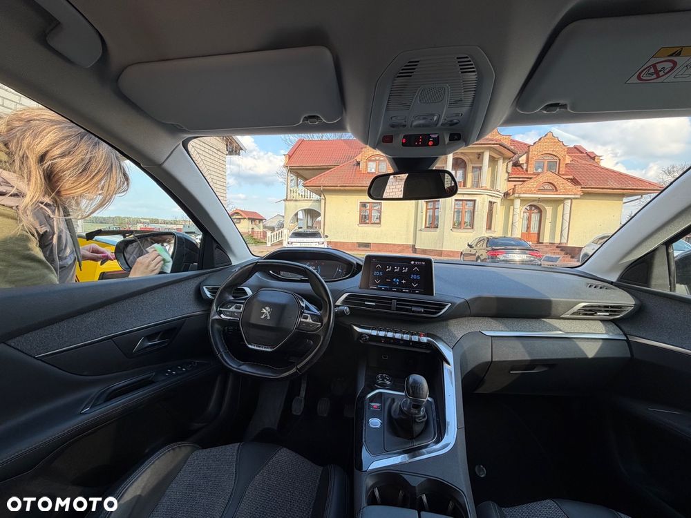 Peugeot 3008 - 16