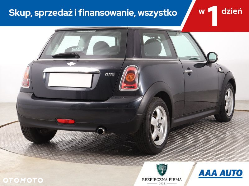 MINI ONE - 6