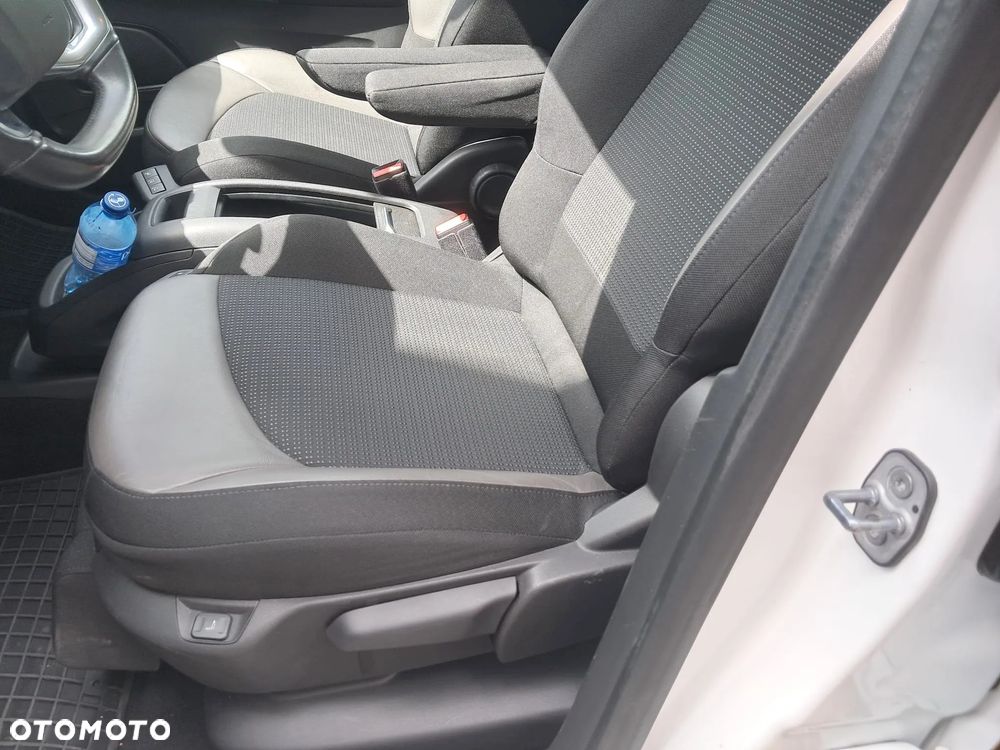 Citroën C4 SpaceTourer Grand 1.5 BlueHDi Feel S&S EAT8 - 24