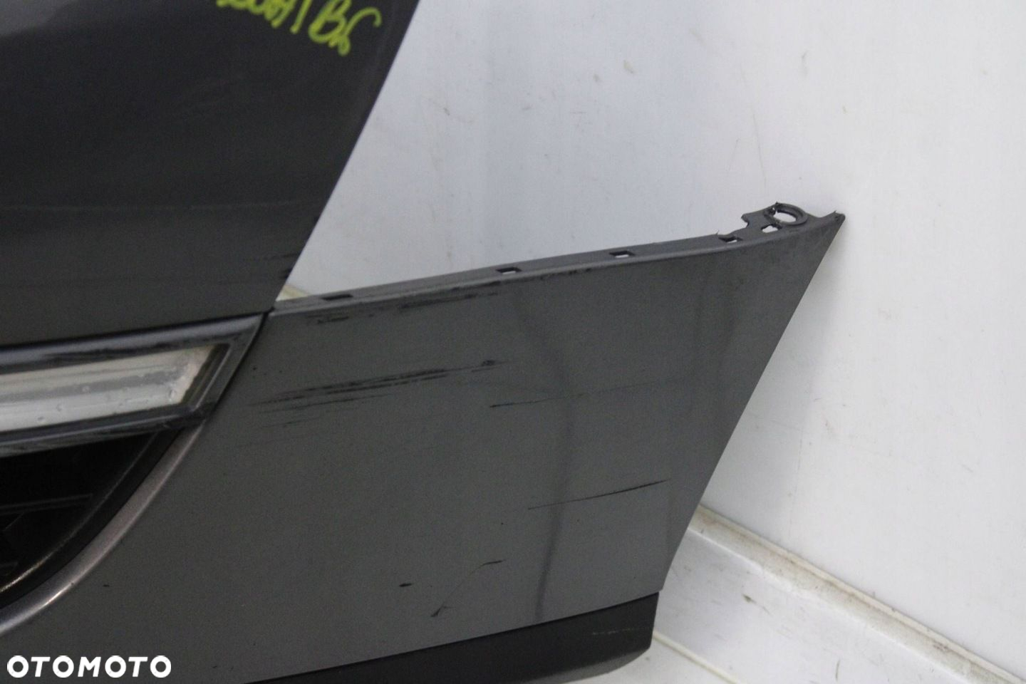 VW PASSAT B6 2005R- ZDERZAK PRZÓD PRZEDNI GRILL KOMPLET LA7T - KOD LAKIERU - 10