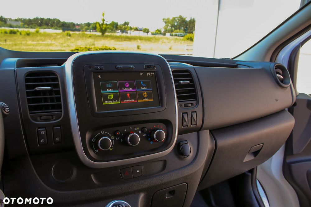 Renault Trafic - 32