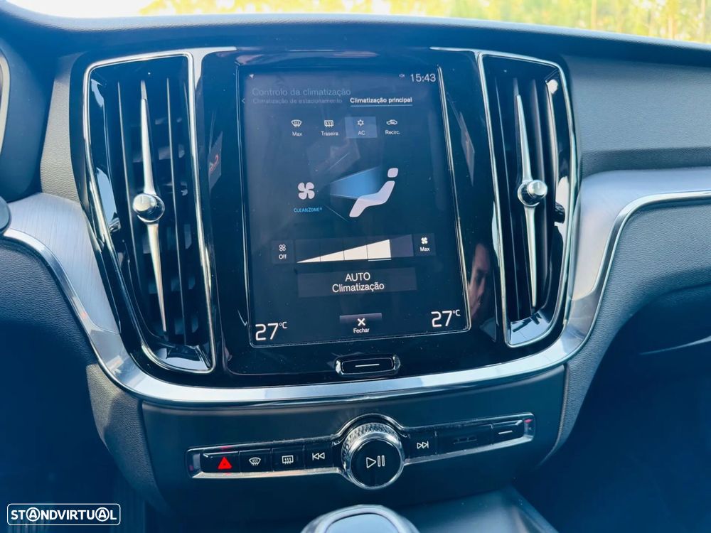 Volvo V60 2.0 D3 Inscription - 32