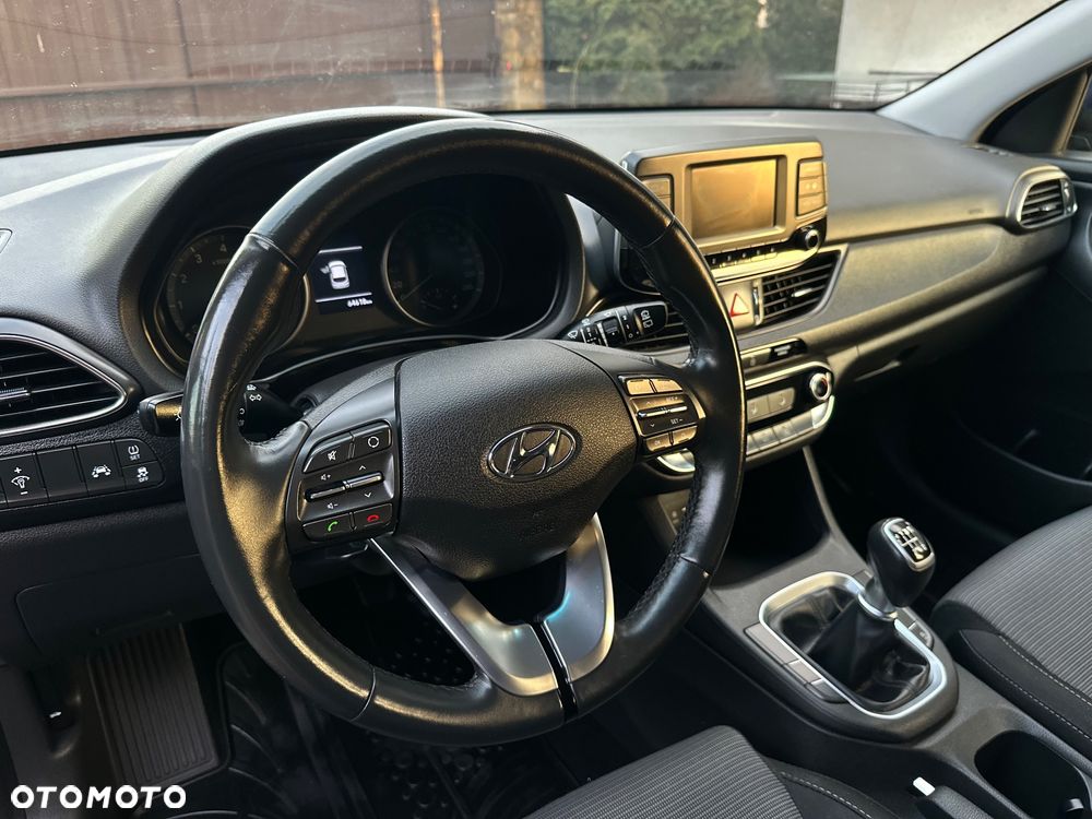 Hyundai i30 1.4 Passion Plus - 10