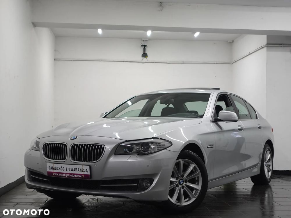 BMW Seria 5 528i - 17