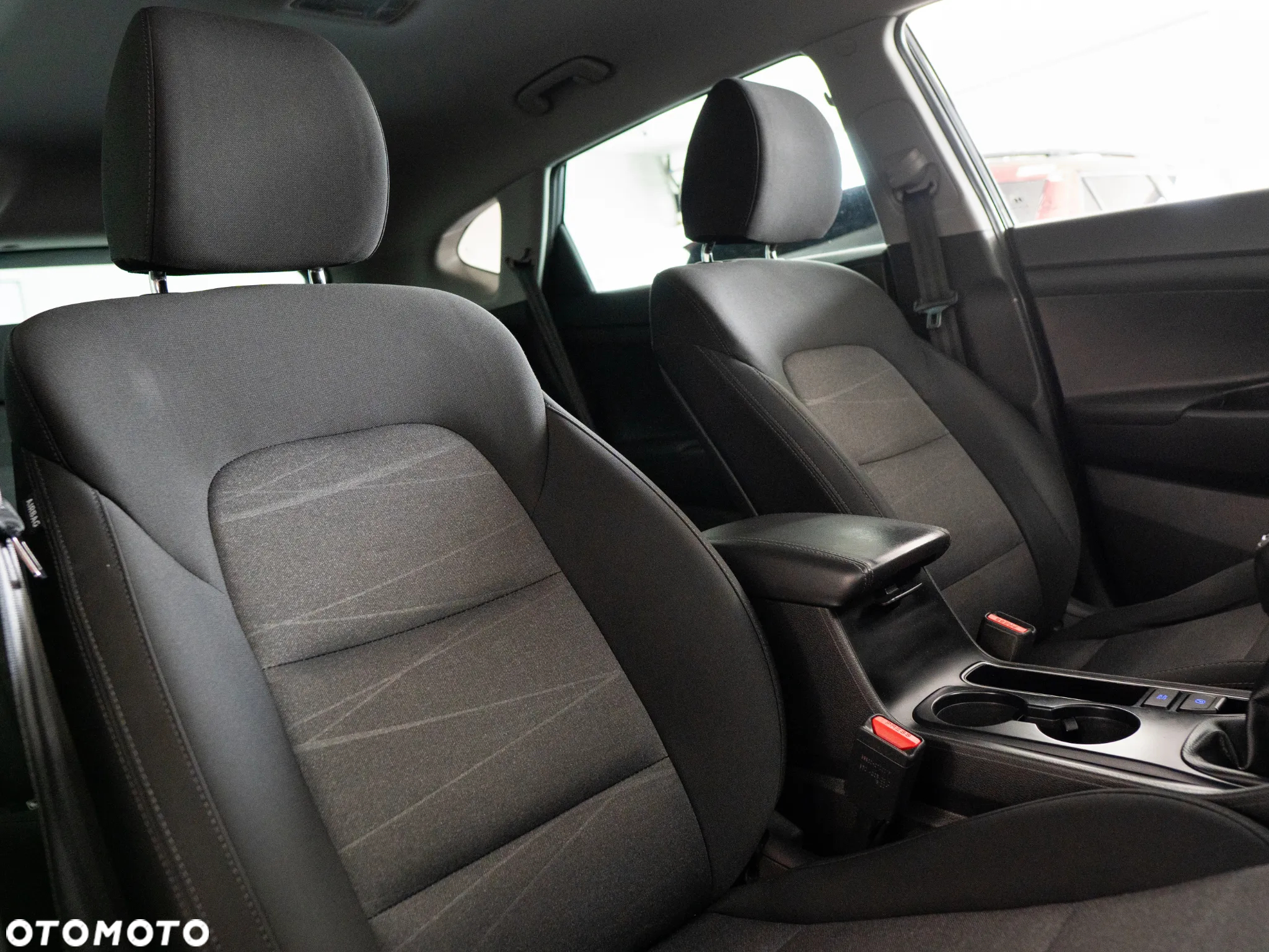 Hyundai Tucson 1.6 GDi Comfort 2WD - 36