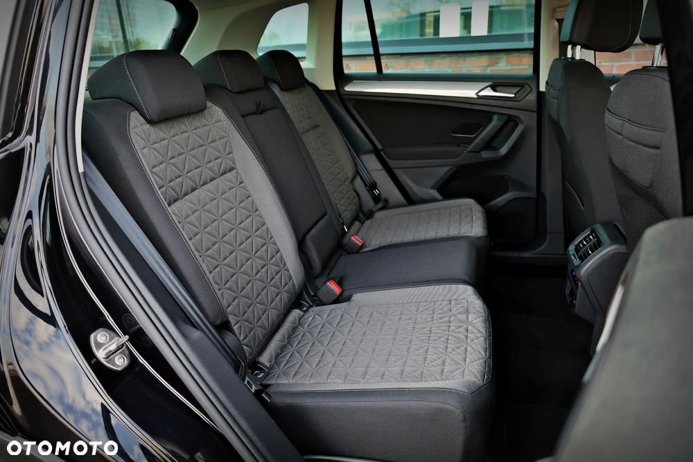 Volkswagen Tiguan 2.0 TSI 4Mot Elegance DSG - 23
