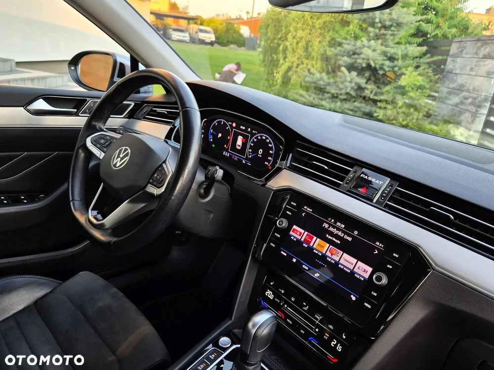Volkswagen Passat 2.0 TDI EVO Elegance DSG - 14
