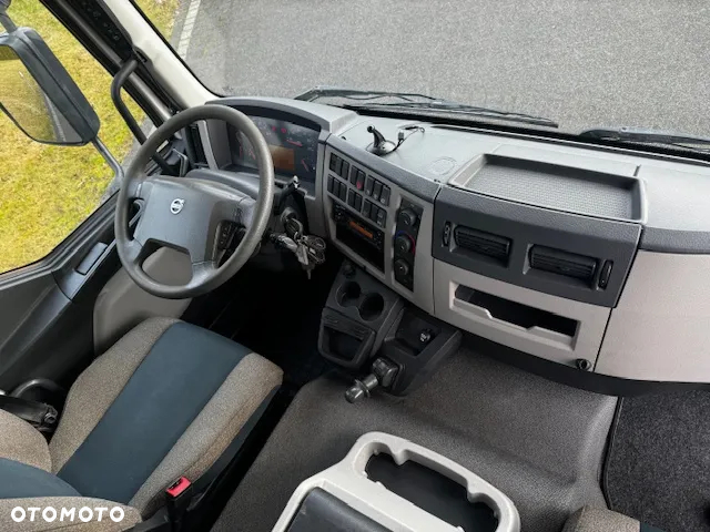 Volvo FL 260 Kontener 7,5 M Super Stan - 14