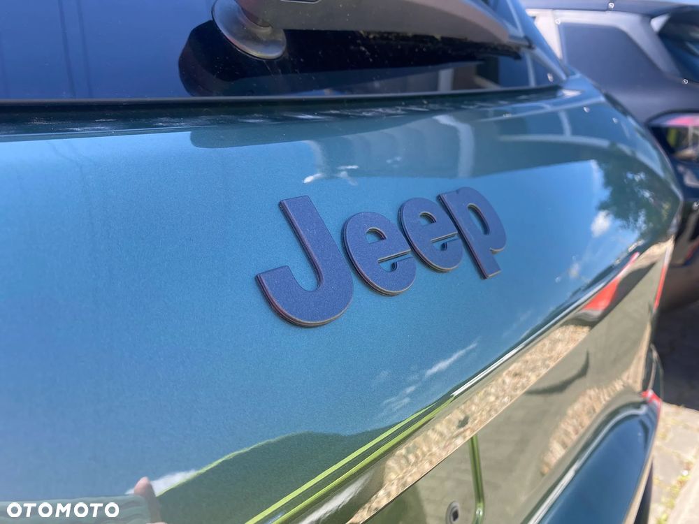 Jeep Avenger 1.2 T3 mHEV 85th Anniversary eDCT6 - 8
