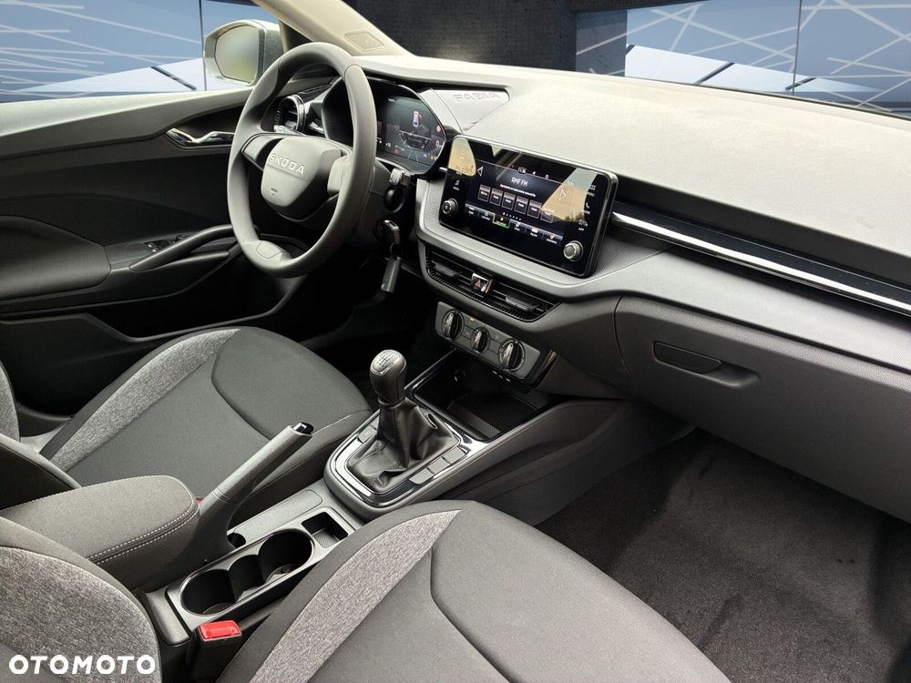 Skoda Fabia - 25