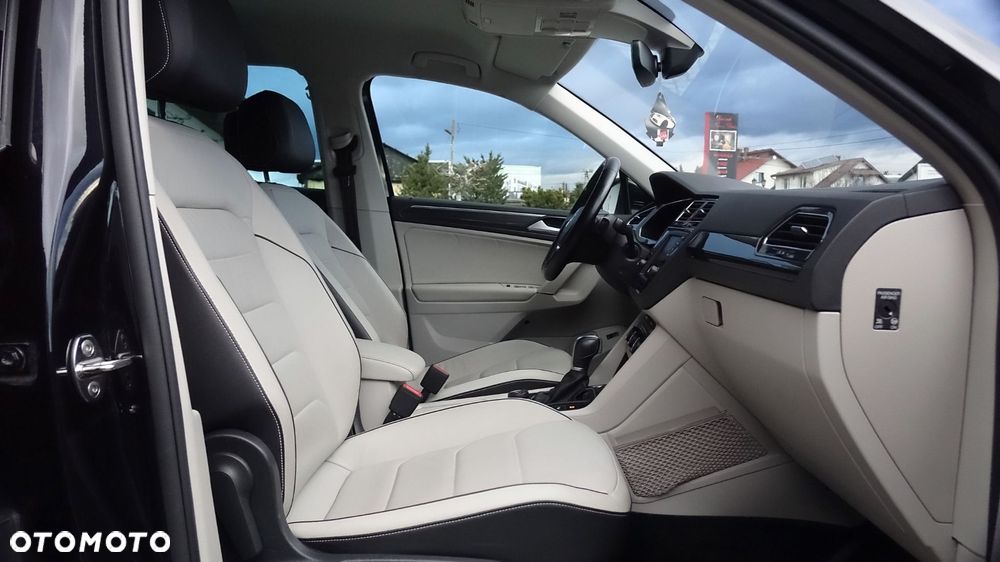 Volkswagen Tiguan - 31