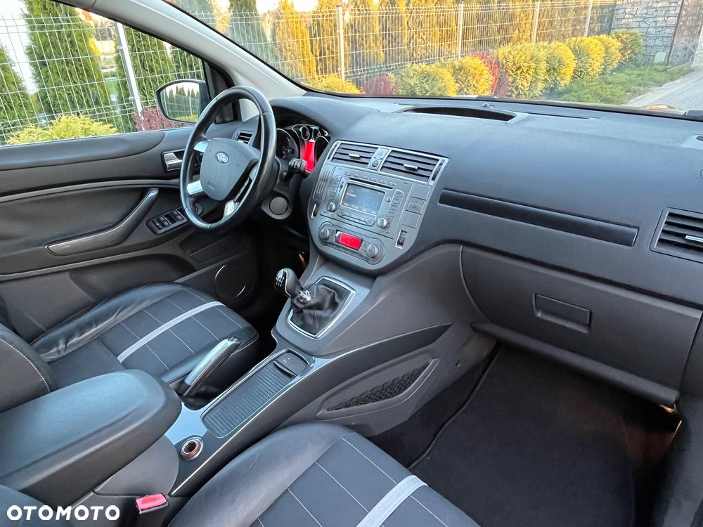 Ford Kuga - 11