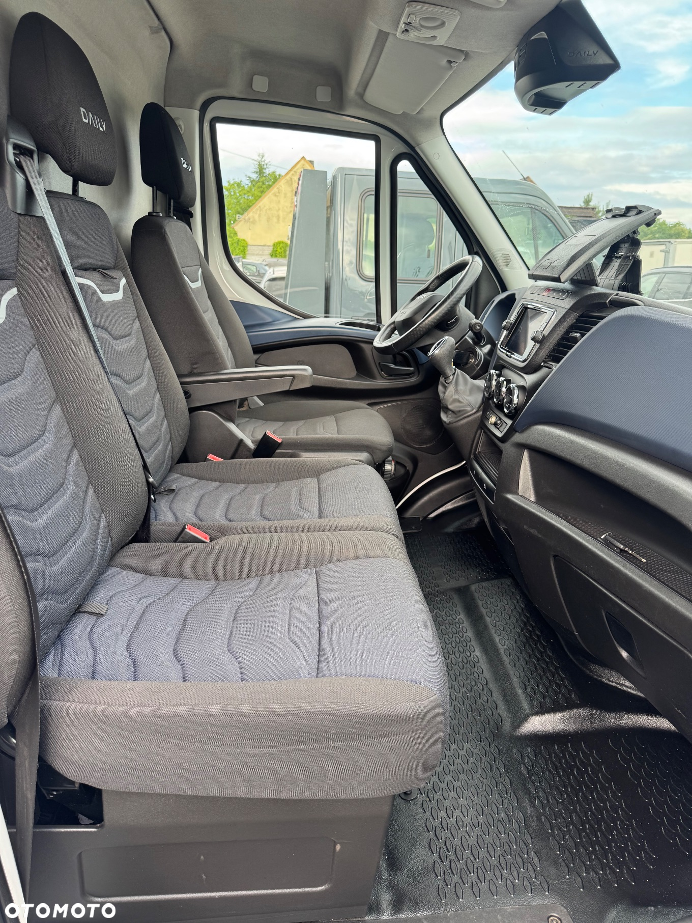 Iveco DAILY - 7