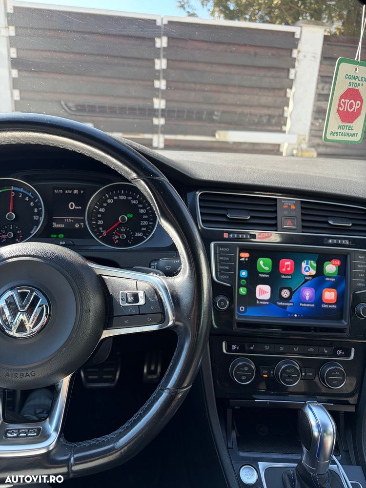 Volkswagen Golf - 8