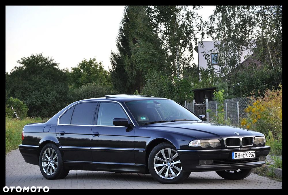 BMW Seria 7 728i L - 5
