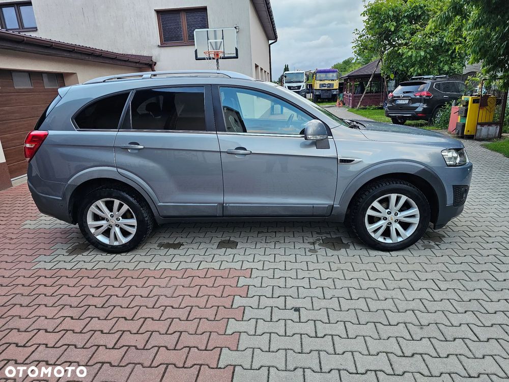 Chevrolet Captiva 2.2 D LT+ - 17