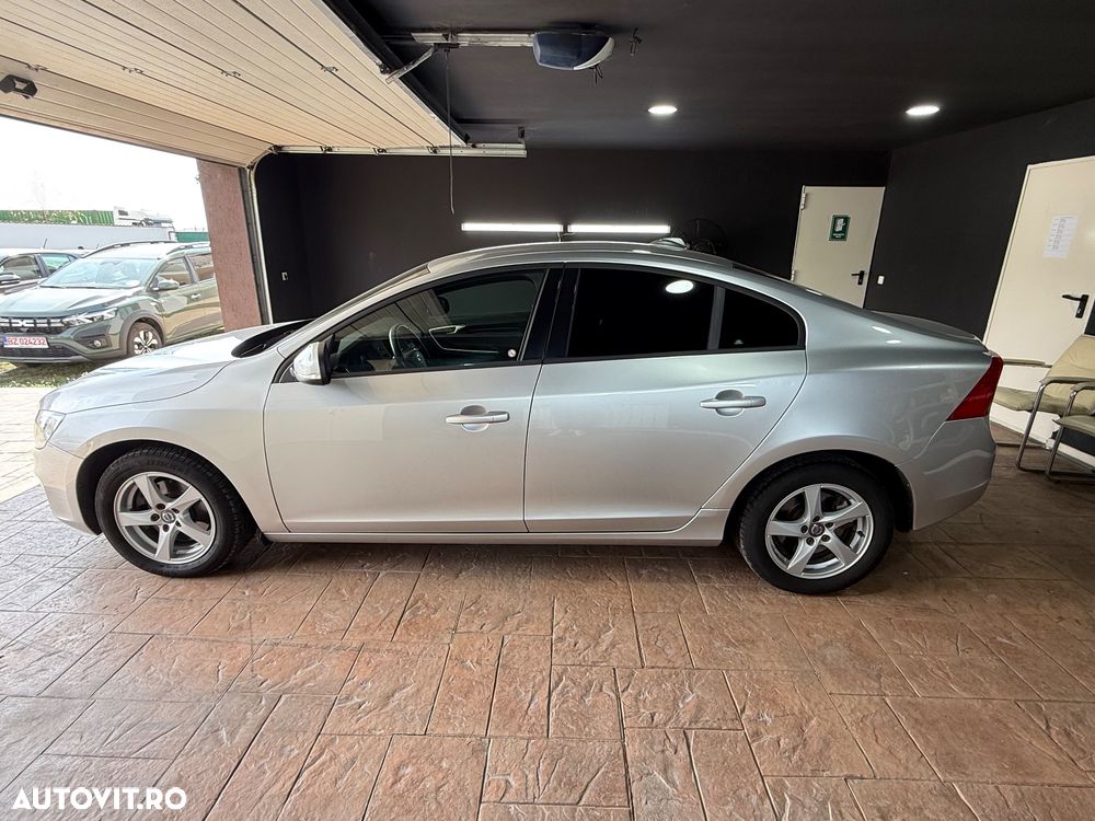 Volvo S60 D4 Summum - 8